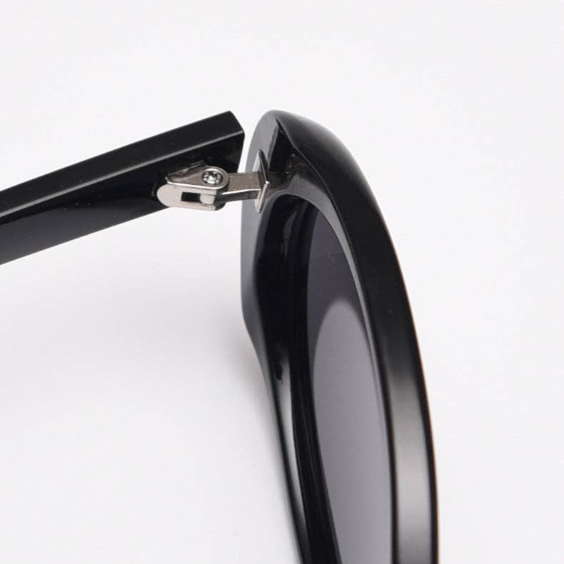 Vintage Small Frame Polarized Sunglasses DP25D984