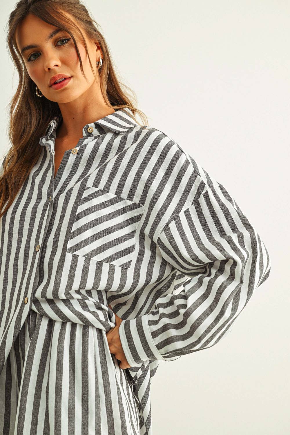 T6383ST   STRIPED BUTTON DOWN LINEN SHIRTS