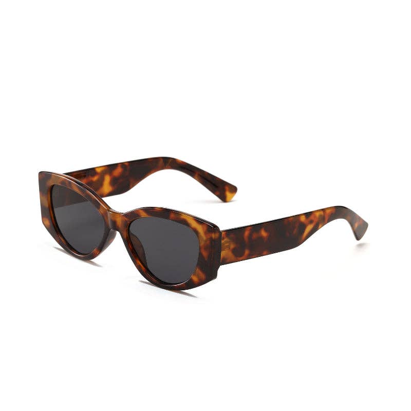 Retro Cat Eye Lightweight Sunglasses DP25B499