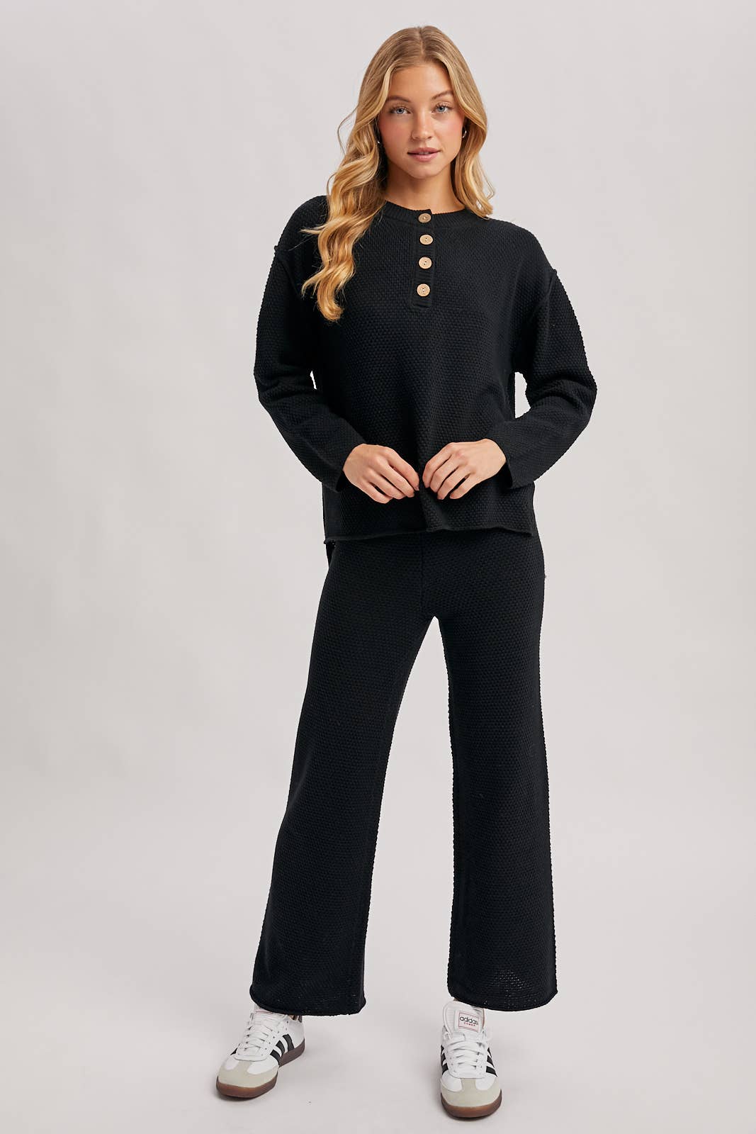 TEXTURED KNIT TOP & PANTS SET