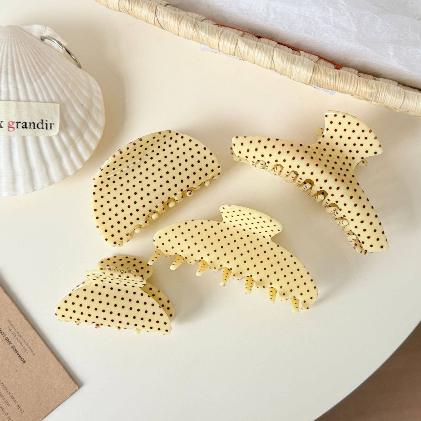 Vintage Polka Dots Acetate Hair Claws 8AS6HCP10