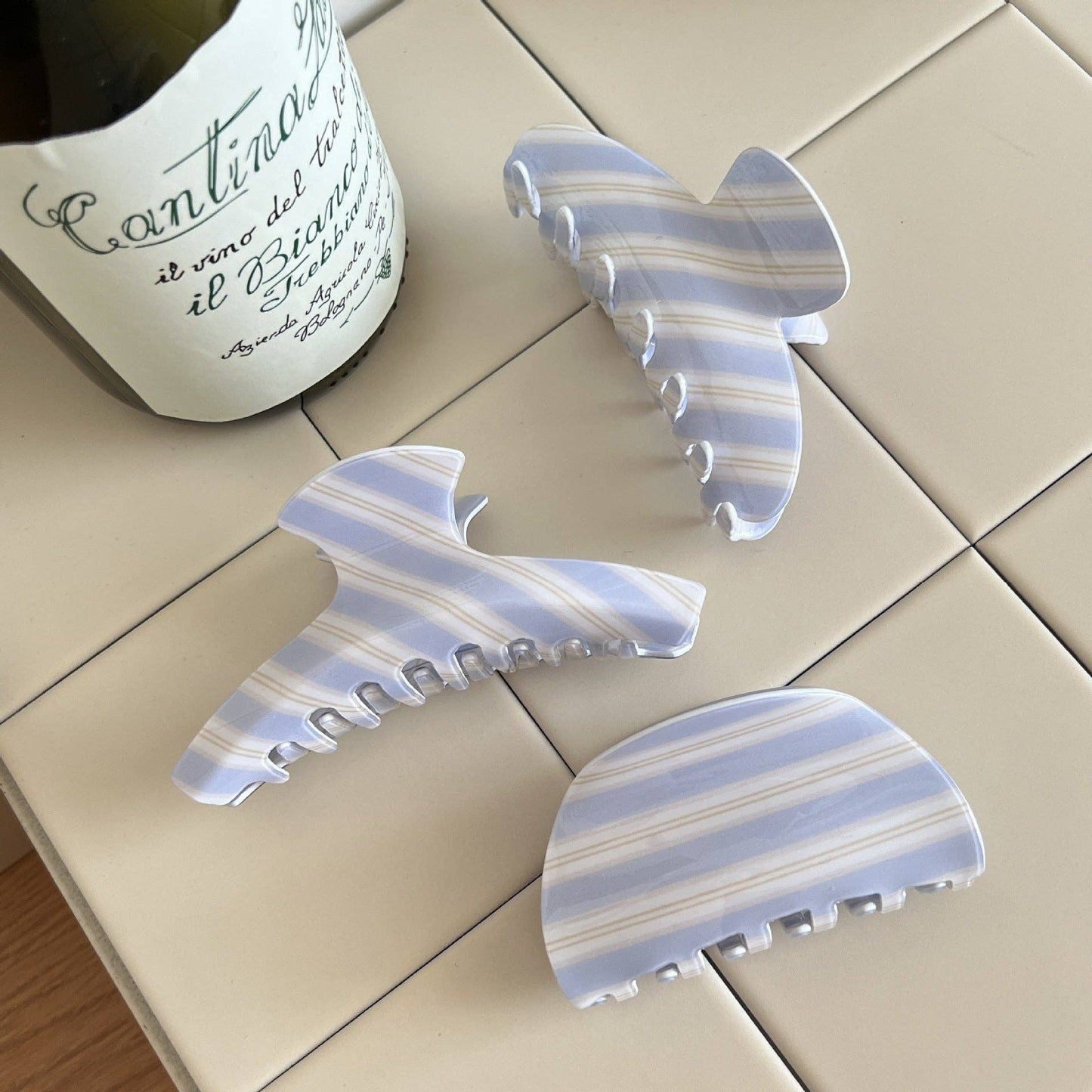 Sweet Striped Acrylic Hair Claw MK2PPM6W6HCP565