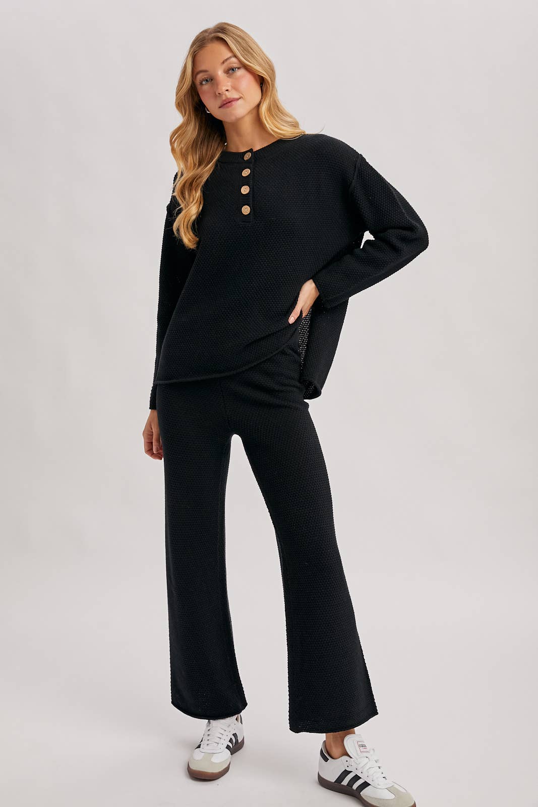 TEXTURED KNIT TOP & PANTS SET