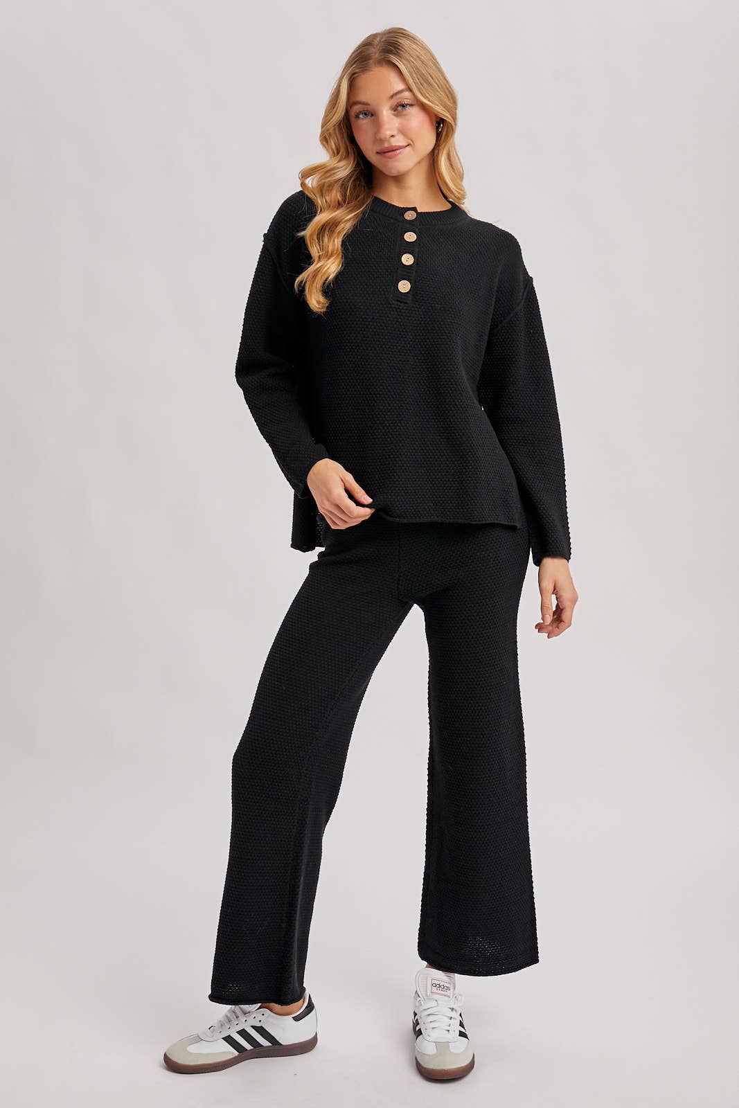 TEXTURED KNIT TOP & PANTS SET