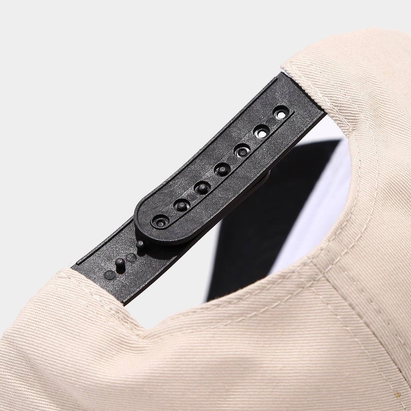 Color Contrast Letter Embroidery Adjustable Baseball Cap 8BK6HAT93